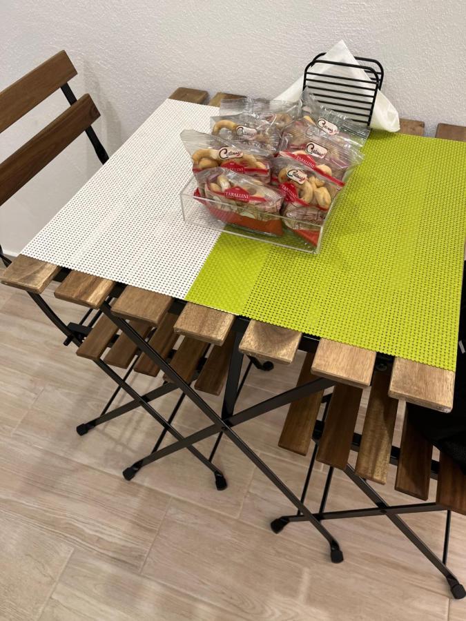 La Pelliccia Apartment Бари Екстериор снимка